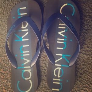 👽Calvin Klein flip flops👽 5/25